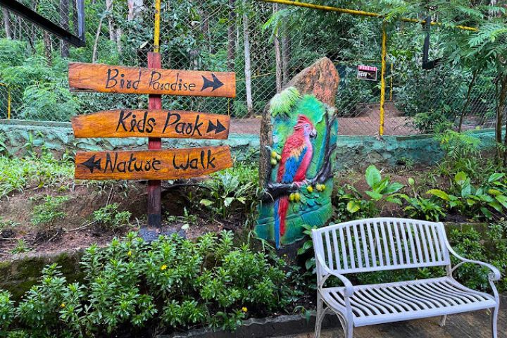 Hanthana International Bird Park & Recreation Center – Kandy