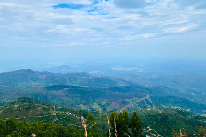 Ahasata Gauwai Adventure Safari - Sri Lanka