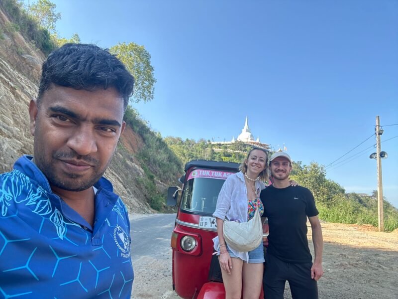 Tuk tuk and taxi service in Ella
