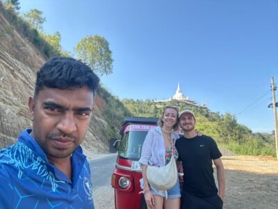 Tuk tuk and taxi service in Ella
